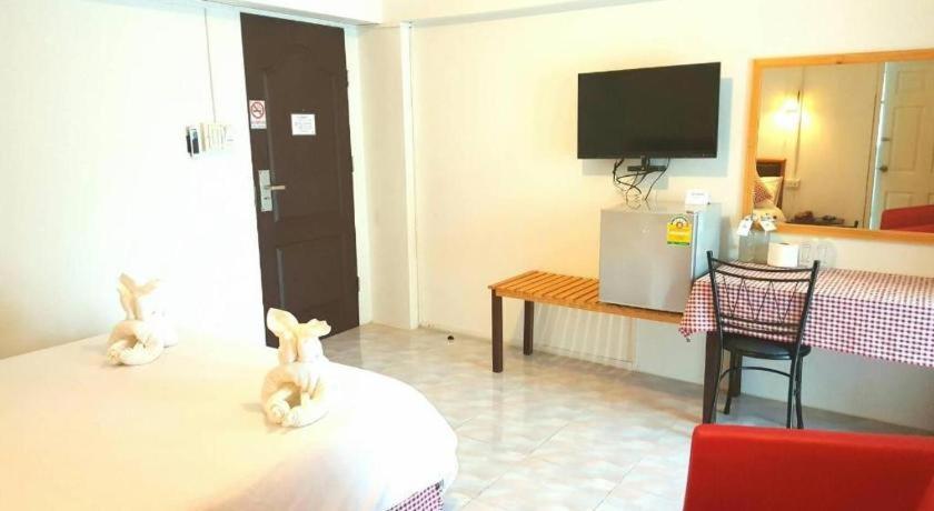 Hotel De Ratt Phuket Patong Exterior foto
