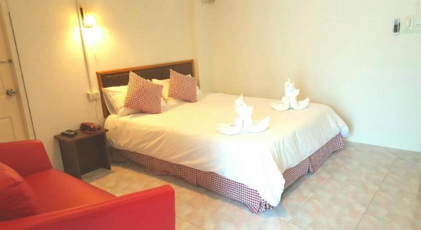 Hotel De Ratt Phuket Patong Exterior foto